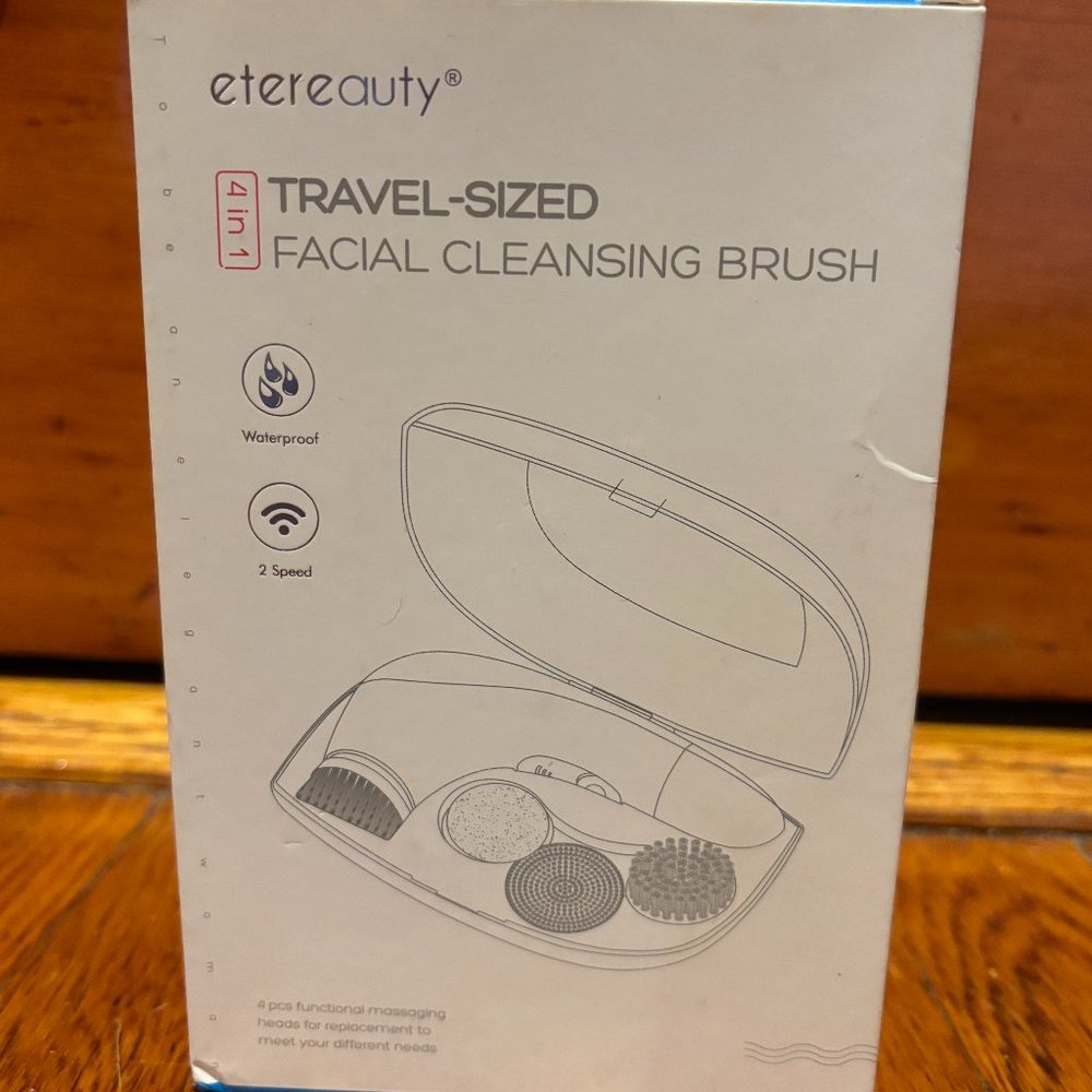 etereauty 4 in 1 Travel-Sized Facial Cleansing Brush New in Box